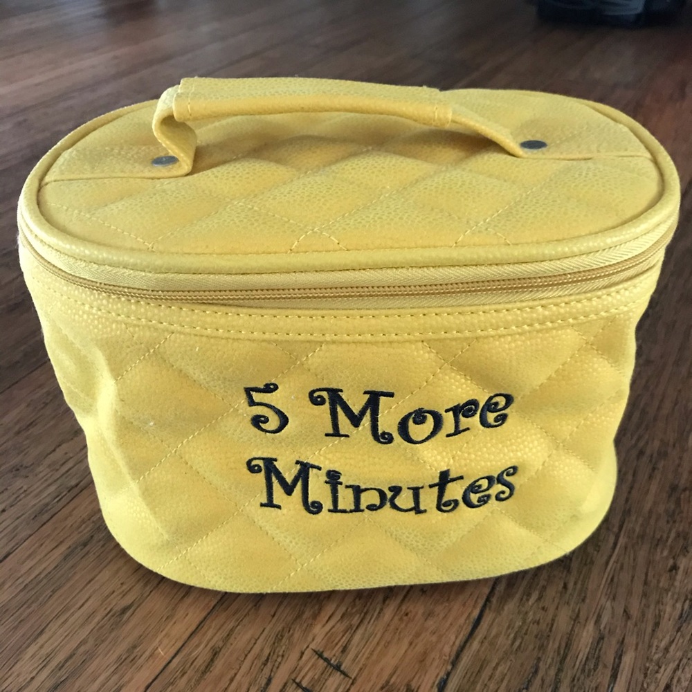 Cosmetic case